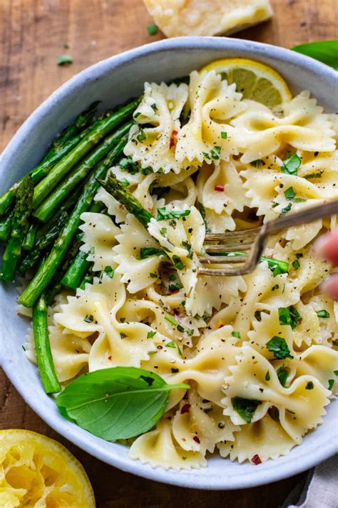 15-Minute Lemon Asparagus Pasta – A Simple Palate