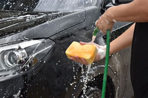 Car washes are more friendly to the water than cleaning cars at home ...