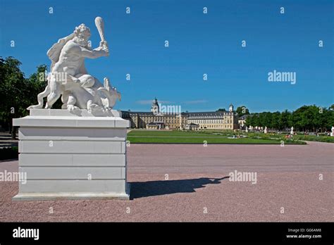 Karlsruhe palace, Karlsruhe Stock Photo - Alamy