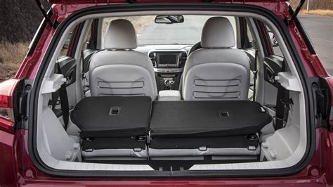 XUV300 Interior Image, XUV300 Photos in India - CarWale