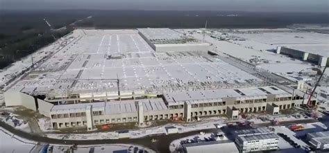 Elon Musk shares stunning drone footage showing progress at Tesla ...