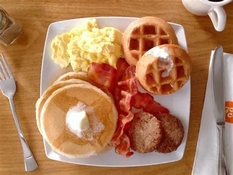 Golden Corral Breakfast Hours, Menu & Prices (Updated 2023) - 2023