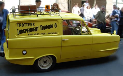 Tutto sulle Reliant Robin, le incredibili auto super British a tre ...