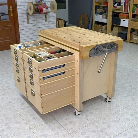 Homemade Modular Workbench & Mobile Tool Stand Plans