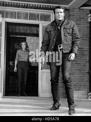 A MAN CALLED SHENANDOAH, Robert Horton (left), 'Rope's End', (Season 1 ...