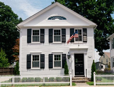 A Summer Afternoon in Essex, CT - by kristen davis