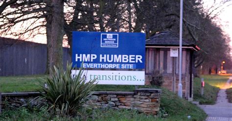 HMP Humber prison guard 'left in pool of blood' after being 'slashed in face with cup' - Hull Live