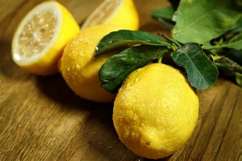 Keep your liver healthy with lemons