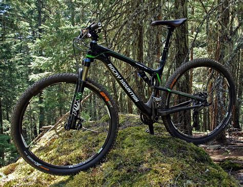 2013 Rocky Mountain Element RSL Carbon 29er Preview- Mtbr.com