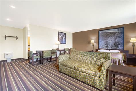 Super 8 by Wyndham Weston WV | Weston, WV Hotels