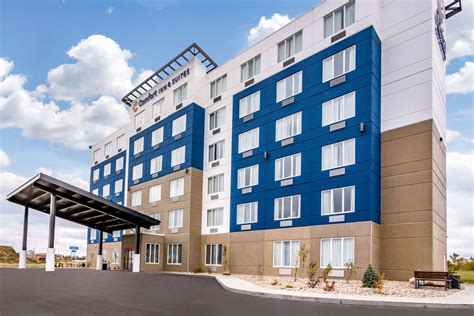 Comfort Inn & Suites North Battleford, SK - See Discounts