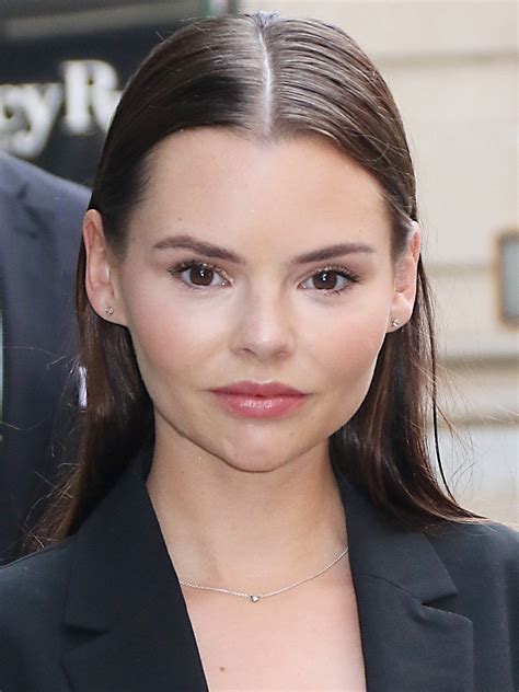 Eline Powell - Actress