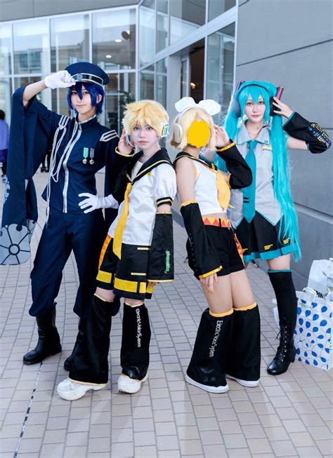 Vocaloid cosplay | Vocaloid cosplay, Miku cosplay, Best cosplay