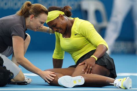 Serena Williams' ankle injury throws her Australian Open plans in doubt ...