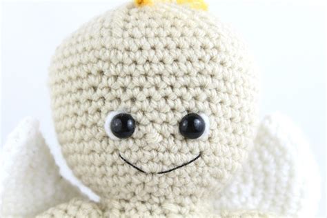 Cupid Amigurumi Doll - Free Crochet Pattern - StringyDingDing