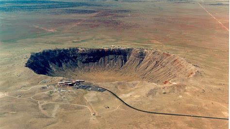 Los 5 cráteres de meteorito más asombrosos del mundo