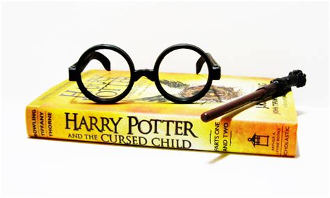 Oh So Geeky: (Book Review) Harry Potter and the Cursed Child by J.K. Rowling