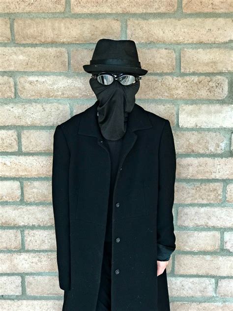 DIY Spider-Man Noir Costume - Desert Chica