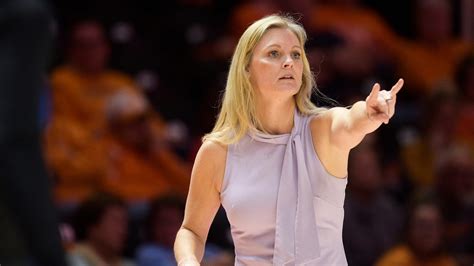 Kellie Harper on 'We Back Pat' game and Lady Vols win over Florida