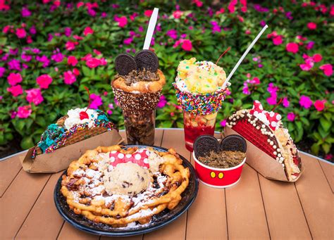 Hidden Treasures: the Must-Try Food in Walt Disney World! | The Disney Den