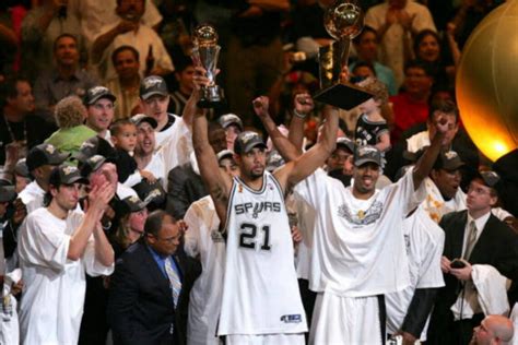 How many rings does Tim Duncan have?