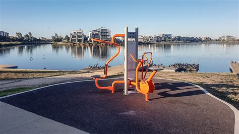 Lake Caroline Outdoor Gym, Caroline Springs | Robinhood - The Free Open ...