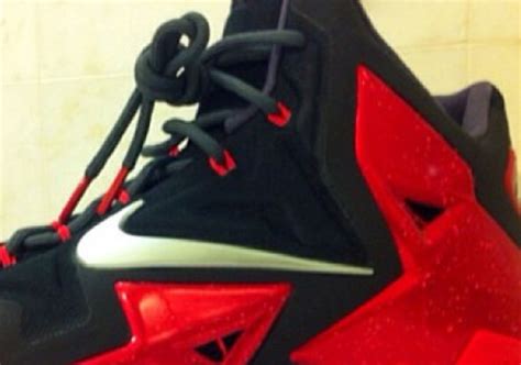 Nike LeBron 11 XI - Red - Black