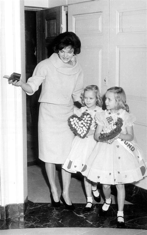 john-f-kennedy-and-his-family | Jfk and jackie kennedy, Jacqueline kennedy style, Jackie kennedy