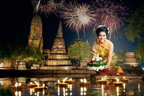 Celebrating Loy Krathong in Thailand • Fan Club Thailand