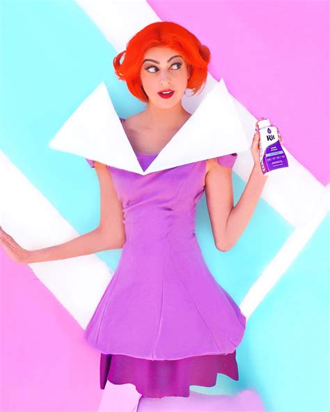 Easy DIY Halloween Costume #JaneJetson #Halloween2018 #tiedye #HalloweenCostumeIdeas #TheJetsons ...