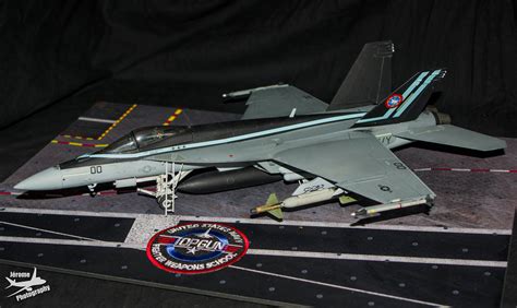 2X F-18E Super Hornet Top Gun "Maverick" - Revell - 1/48èmes | Flickr