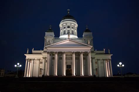 Helsinki during night – Jani Bizjak