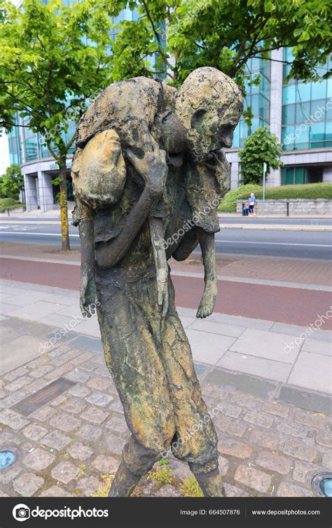 Dublin Republic Ireland 2023 Famine Memorial Stands Customs House Quay ...