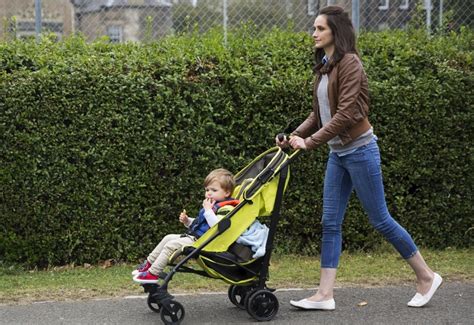 Injuries from Stroller and Carrier Mishaps On the Rise | Growing Your Baby