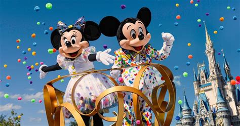 A Brief History of Magic Kingdom Parades - MickeyBlog.com