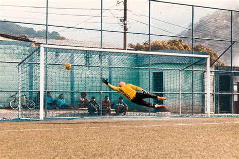 5 Amazing Goalkeeper Training Drills