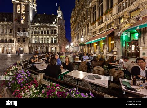 Restaurants in Grote Markt, Grand Place, Brussels, Belgium, Benelux ...