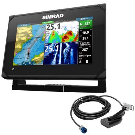 GO7 XSE chartplotter by SIMRAD