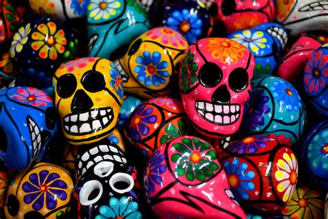 Mexican skulls | Colorful Mexican skulls on display, made of… | Flickr