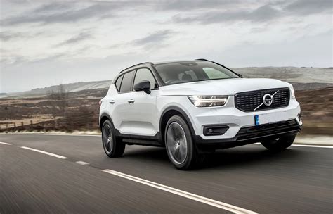 2022 Volvo XC40 Features Stunning Design - 2023 / 2024 New SUV