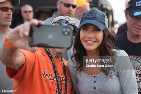 Kristi Noem Photos and Premium High Res Pictures - Getty Images