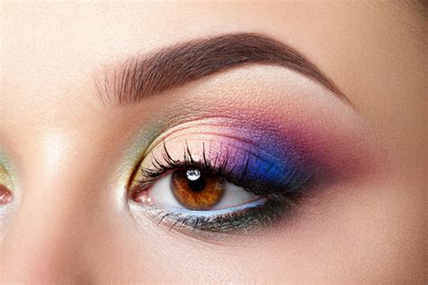 How Waxing Eyebrows Differs From Tweezing Eyebrows - Swanky Salon and Spa in New Smyrna Beach