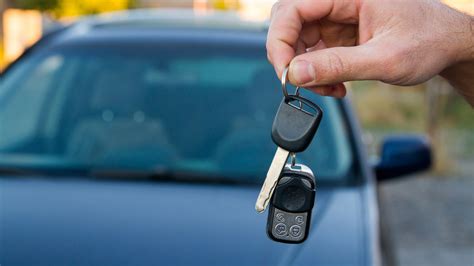 Types of Different Car Keys and How They Differ