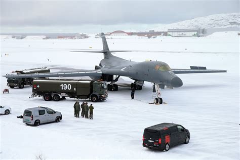 For the first time ever, a B-1 Lancer strategic bomber landed in the ...