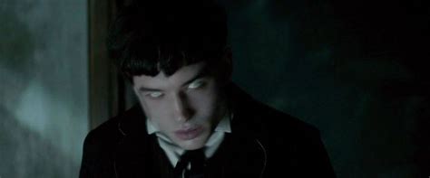 The Dark History of Credence Barebone: Fantastic Beasts - HorrorBuzz