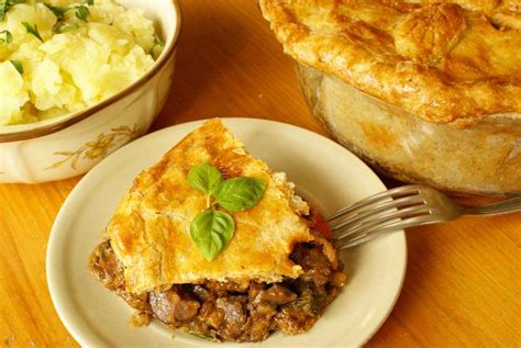 Steak and Kidney Pie - Recipe - PROVENIR