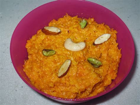 Home Cooking....: Carrot Halwa