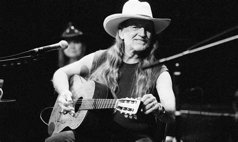 Willie Nelson: One Of The Greatest Country Singers | uDiscover Music