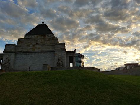 Sunset from Shrine of Remembrance : r/melbourne