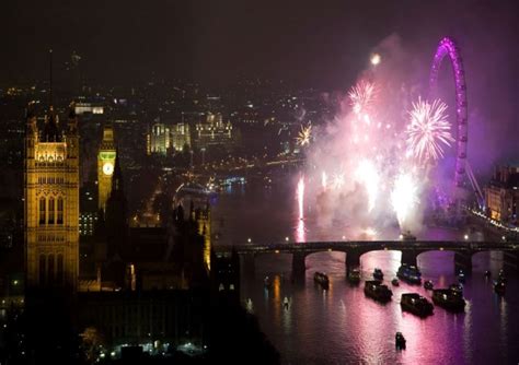 London: New Year's Eve Fireworks Cruise